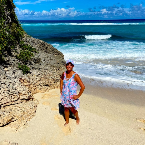 Meet your Posher, Jennifer - Picture 1 of 1